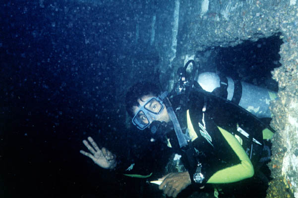 La diving at the wreck of King Cruiser - 10.2.99 - starboard