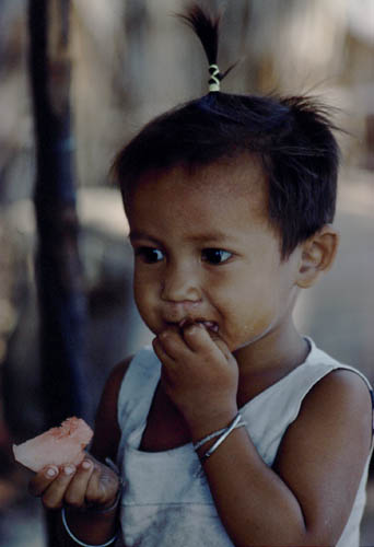 Young boy at Had Yao - Ko Pee Pee Don - click to go to next image